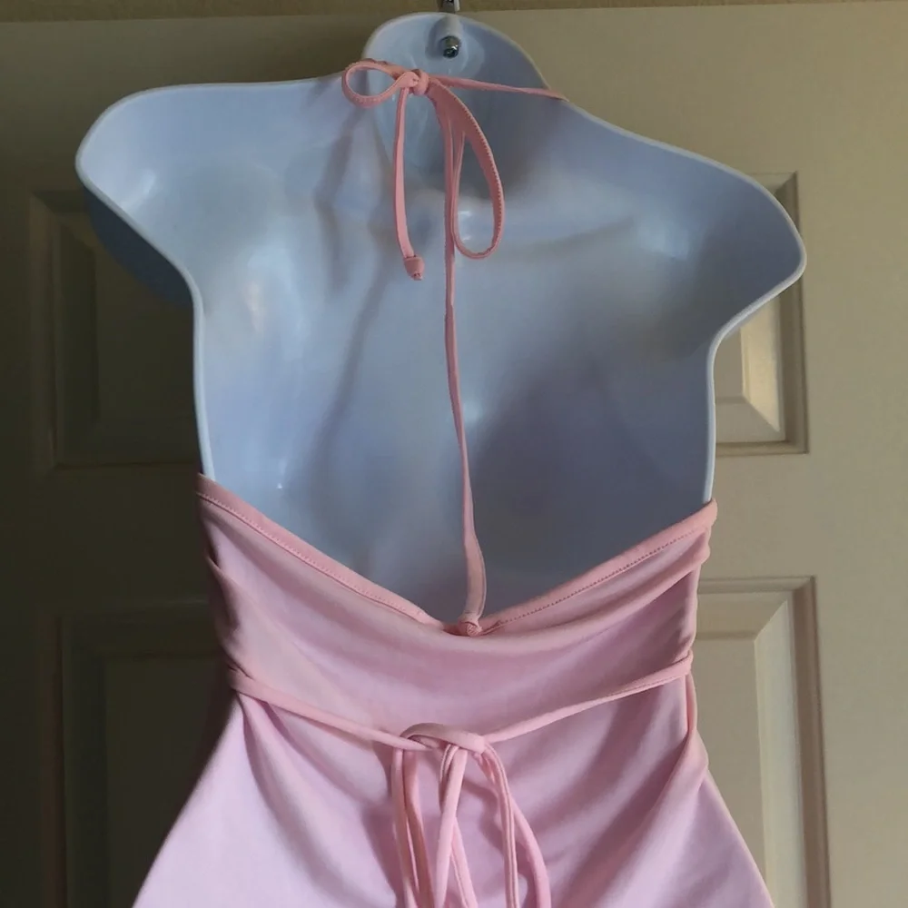 Pink backless halter with flower design, Medium - Picture 2 of 5